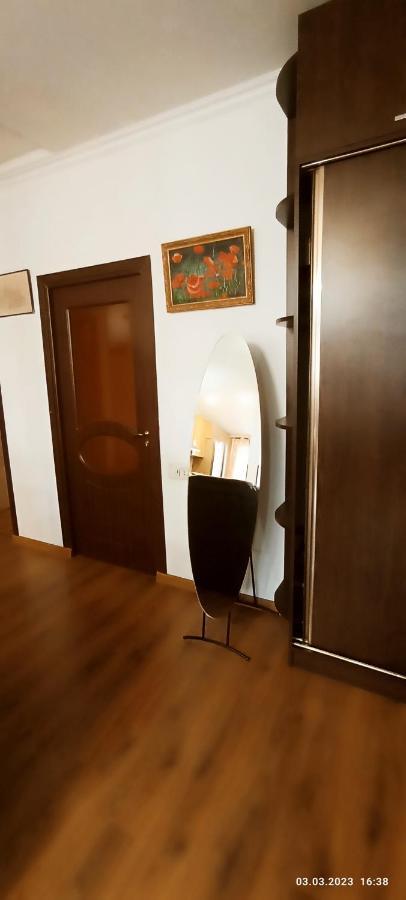 Apartment On Tumanyan Street,19 Erevan Exterior foto